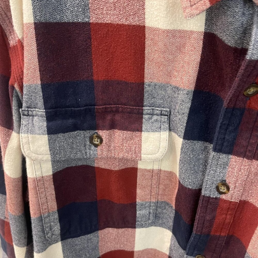 Carhartt Shirt Mens 2XL Red Plaid Flannel Original Fit Button Up Workwear 103348 - Picture 4 of 8